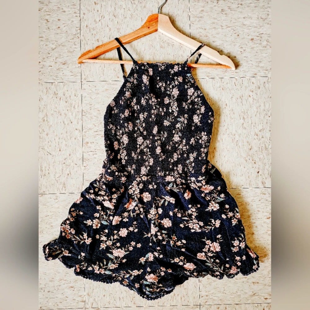 American Eagle Romper Small